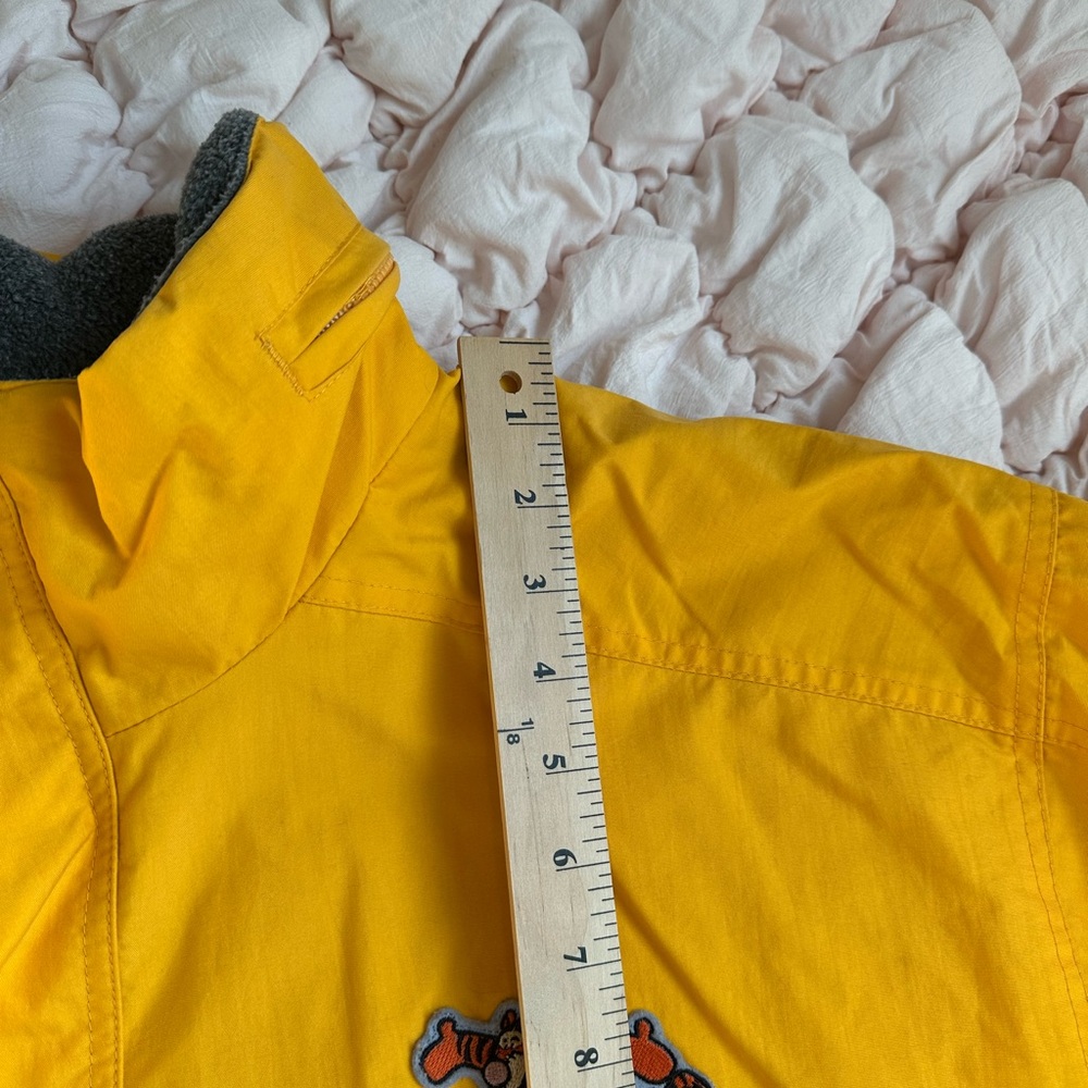 Vintage Disney Tigger Jacket XL Yellow 90s Zip Up Coat Embroidered Rare - Picture 8 of 9